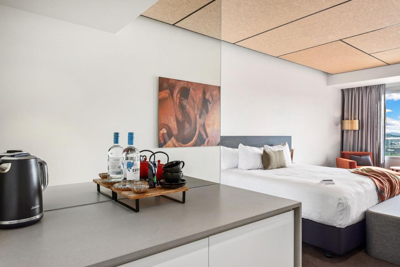 Peppers Silo Hotel Launceston Bagian luar foto A room at the hotel